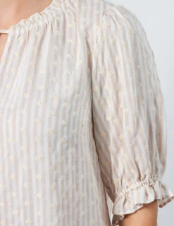 Alesha Top - Beige Ditsy