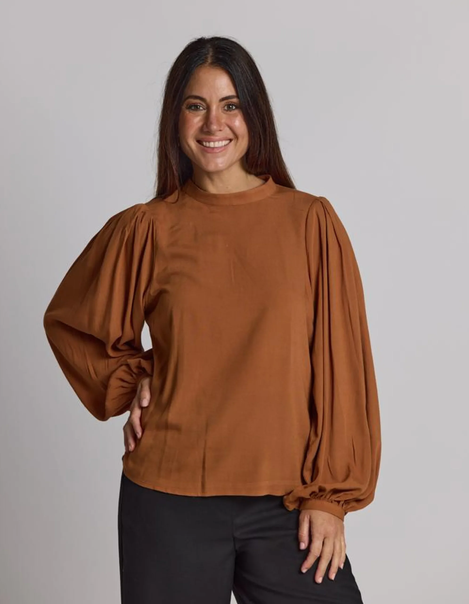 Bowery Blouse - Pecan