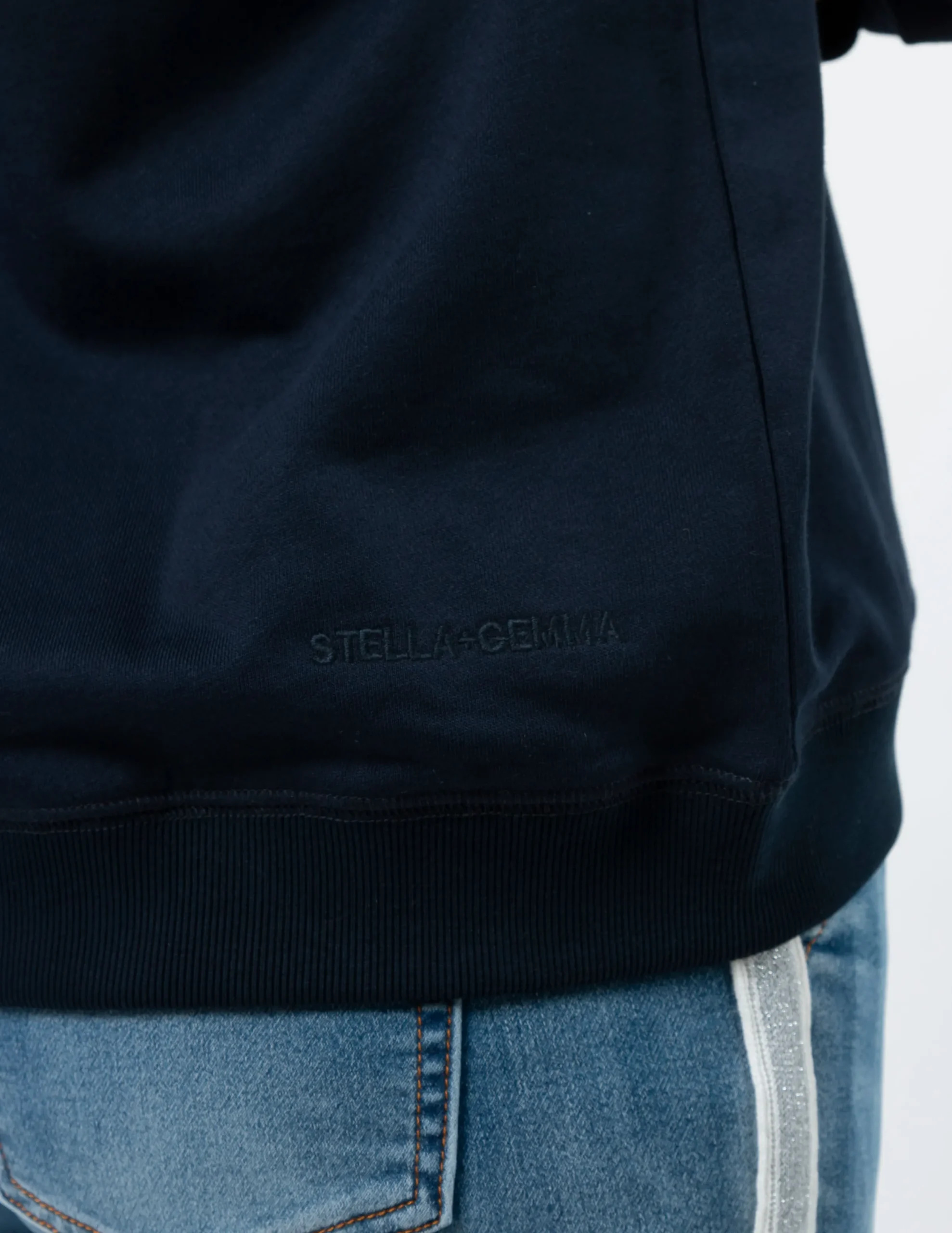 Classic Sweater - Navy Fiore