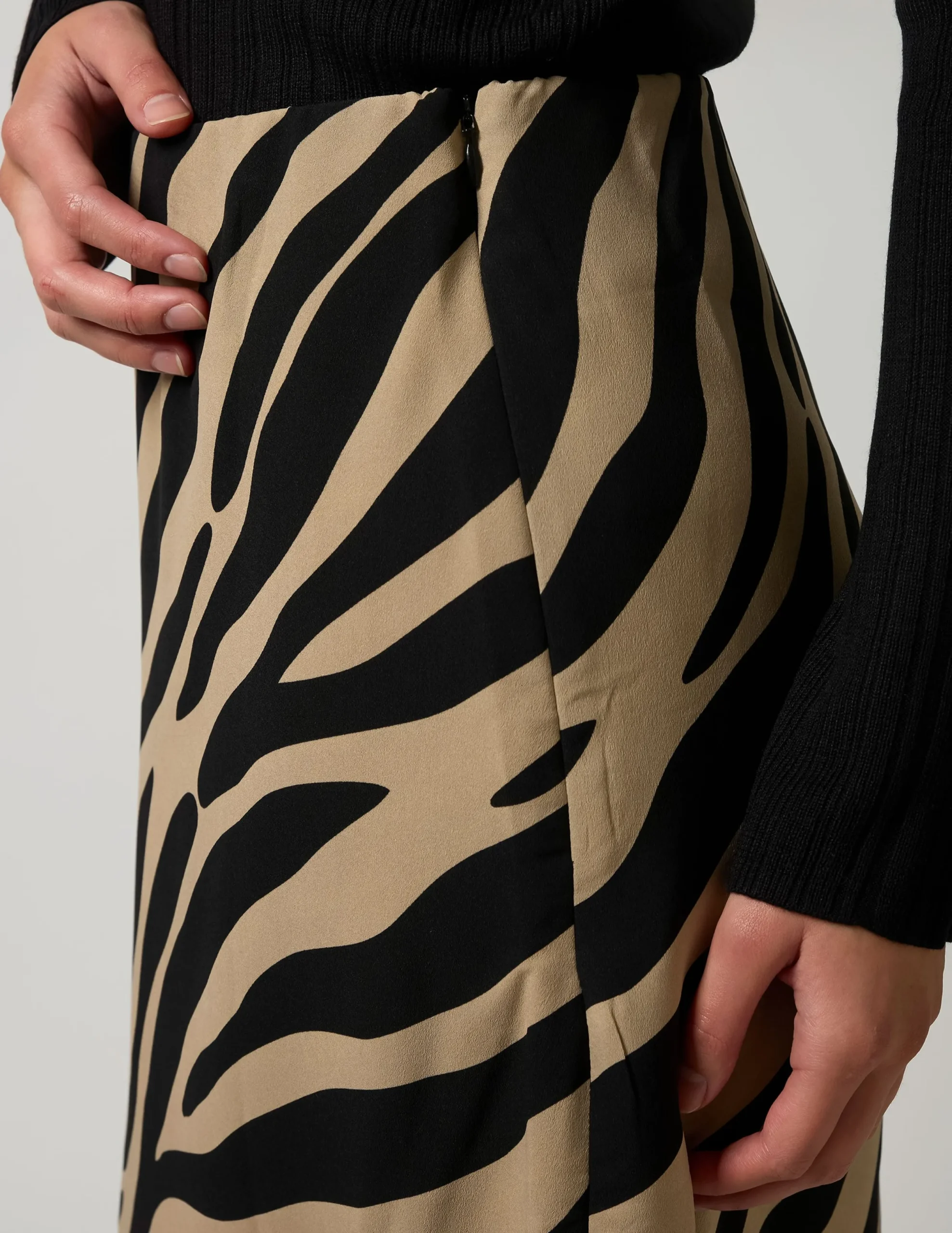 Erin Skirt - Zebranos