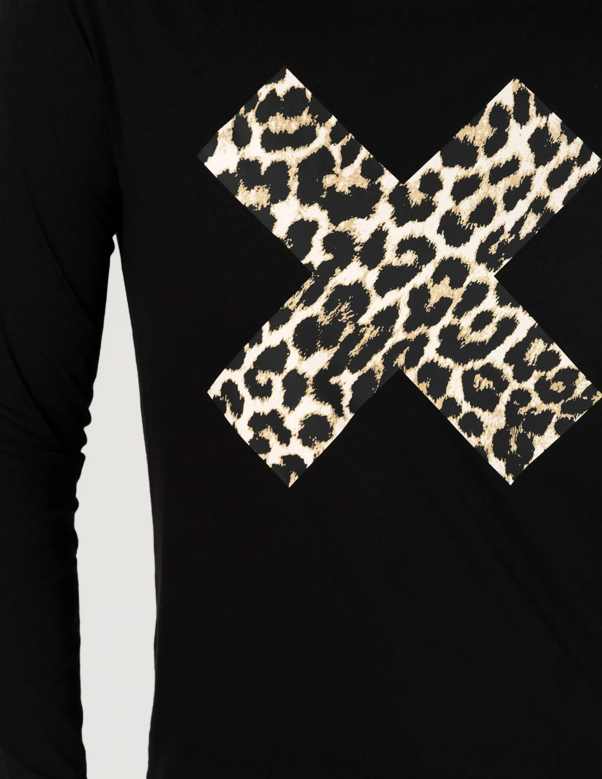 LS Tee - Black Leopard Cross