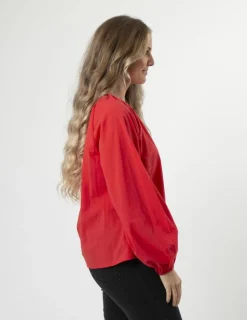 Muffy Top - Luscious Red