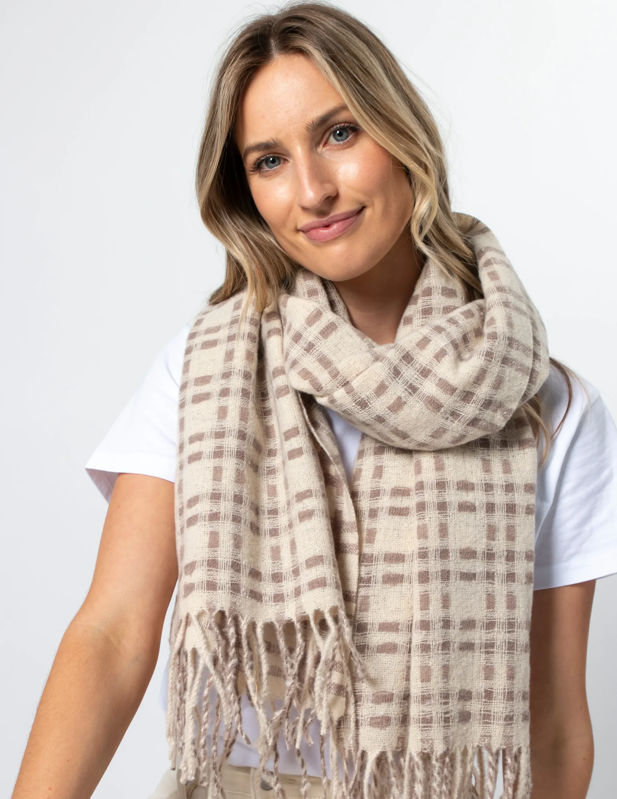 Noughts and Crosses Scarf - Ivory