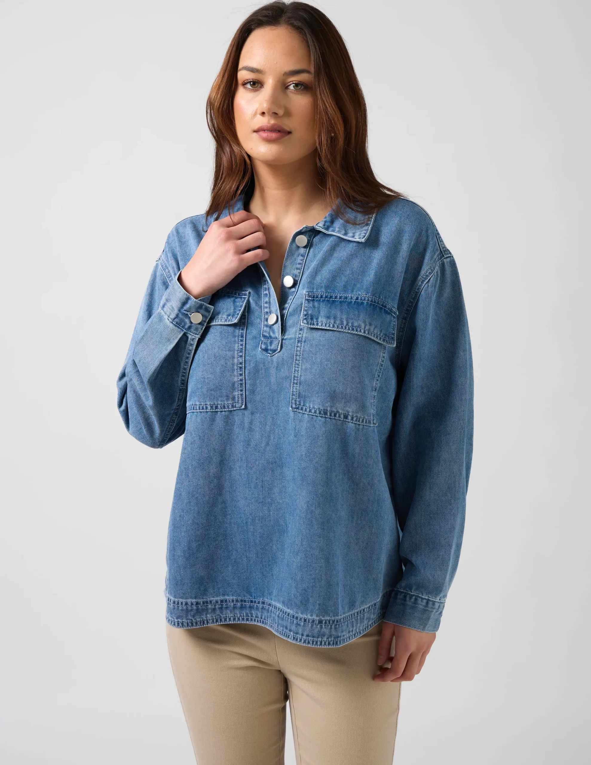 STELLA ESSENTIALS Pip Overshirt - Light Wash
