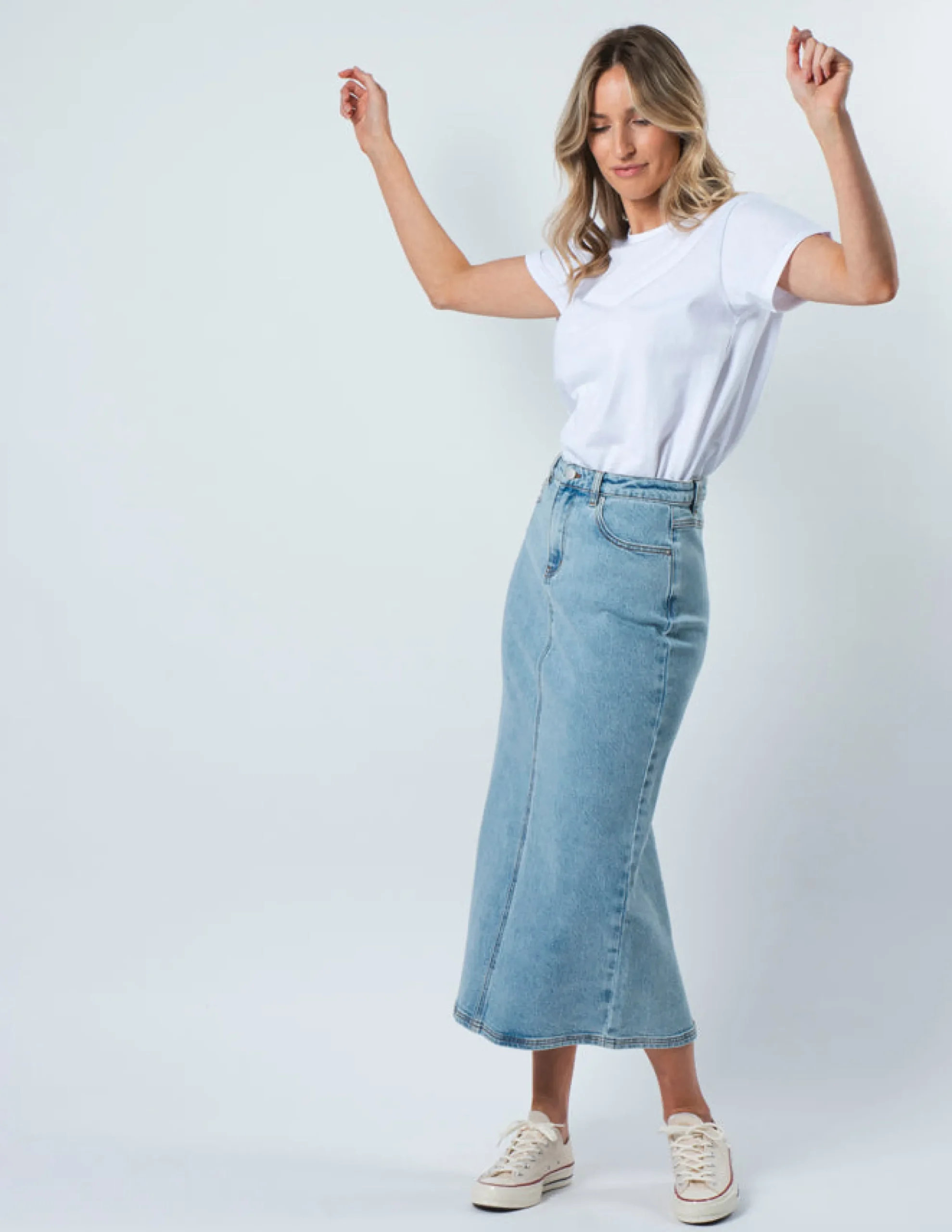 STELLA ESSENTIALS Stacy Skirt - Light Blue